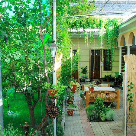 Evergreen Guesthouse Marghilon Экстерьер фото